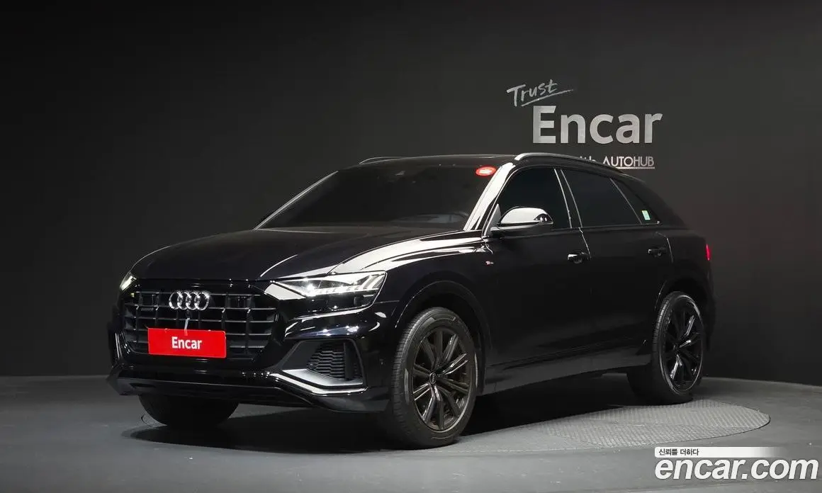 Audi Q8 2021 3.0 автомат (гидро), фото 1 Audi Q8 2021 3.0 автомат (гидро), фото 1