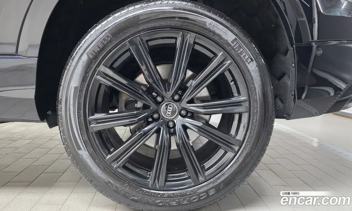 Audi Q8 2021 3.0 автомат (гидро), фото 7 Audi Q8 2021 3.0 автомат (гидро), фото 7