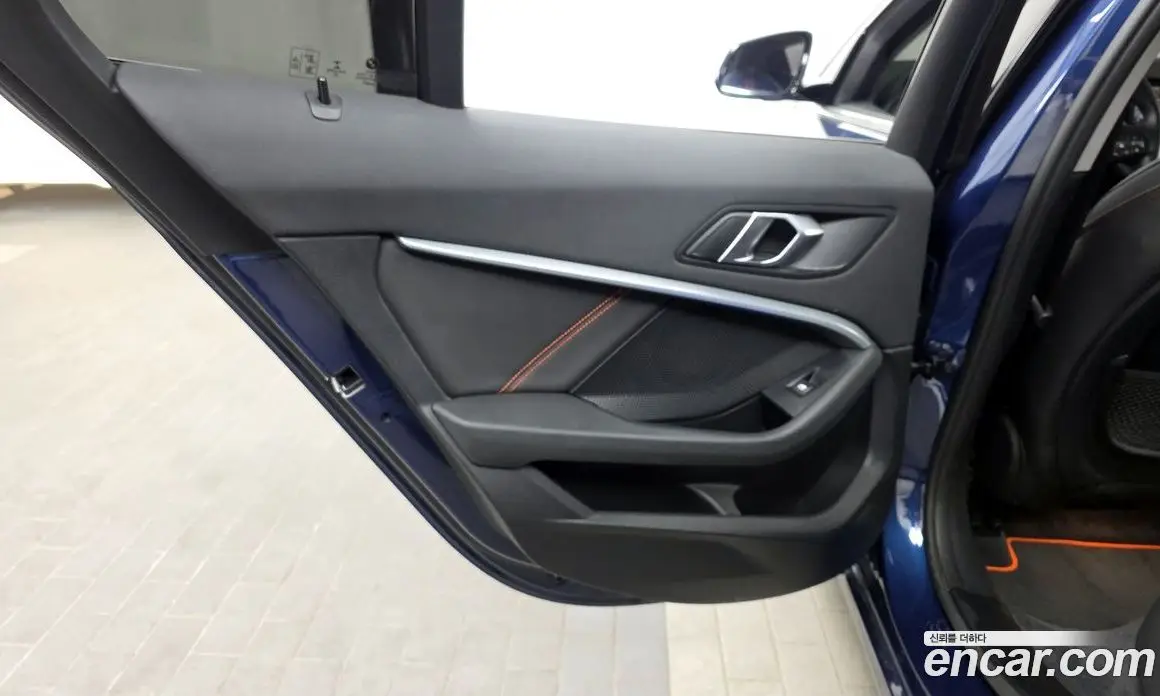 BMW 1 серия 2021 2.0 автомат (гидро), фото 15