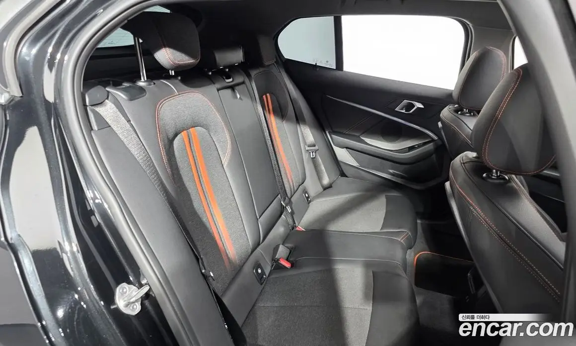 BMW 1 серия 2021 2.0 автомат (гидро), фото 18