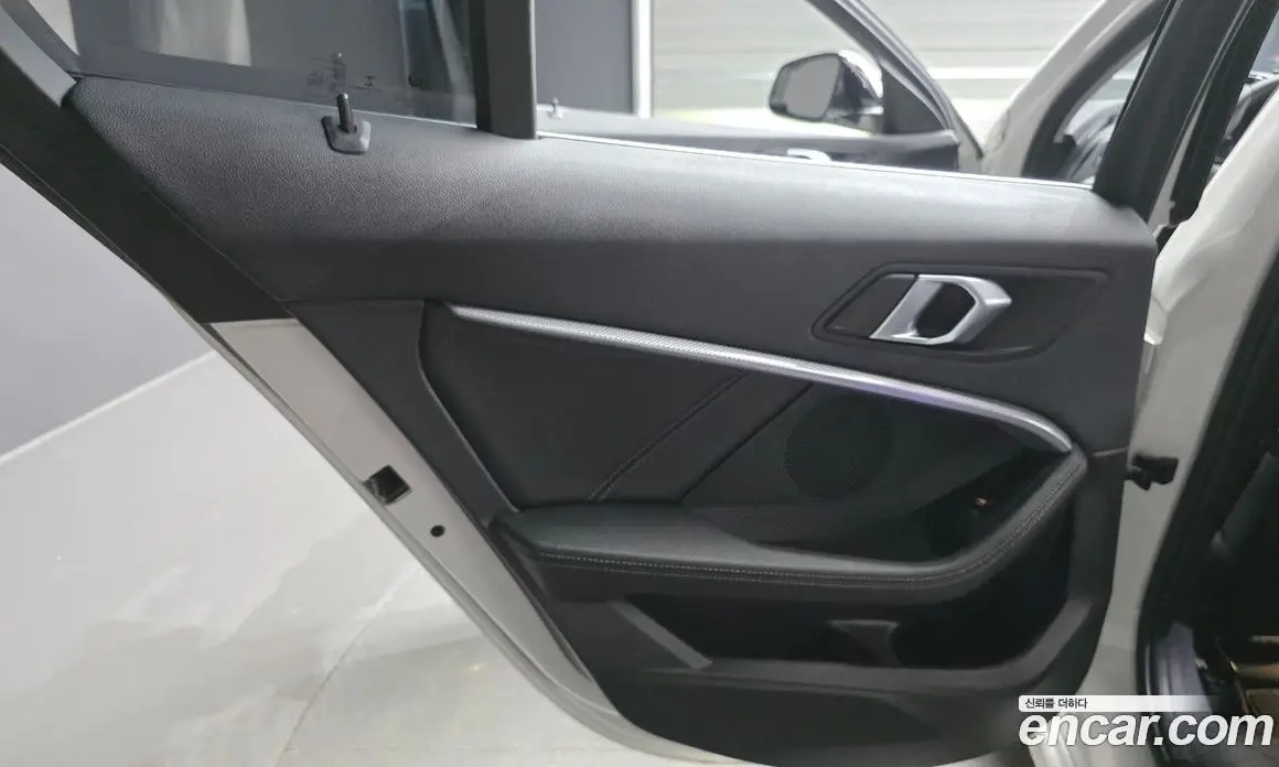 BMW 1 серия 2021 2.0 автомат (гидро), фото 15