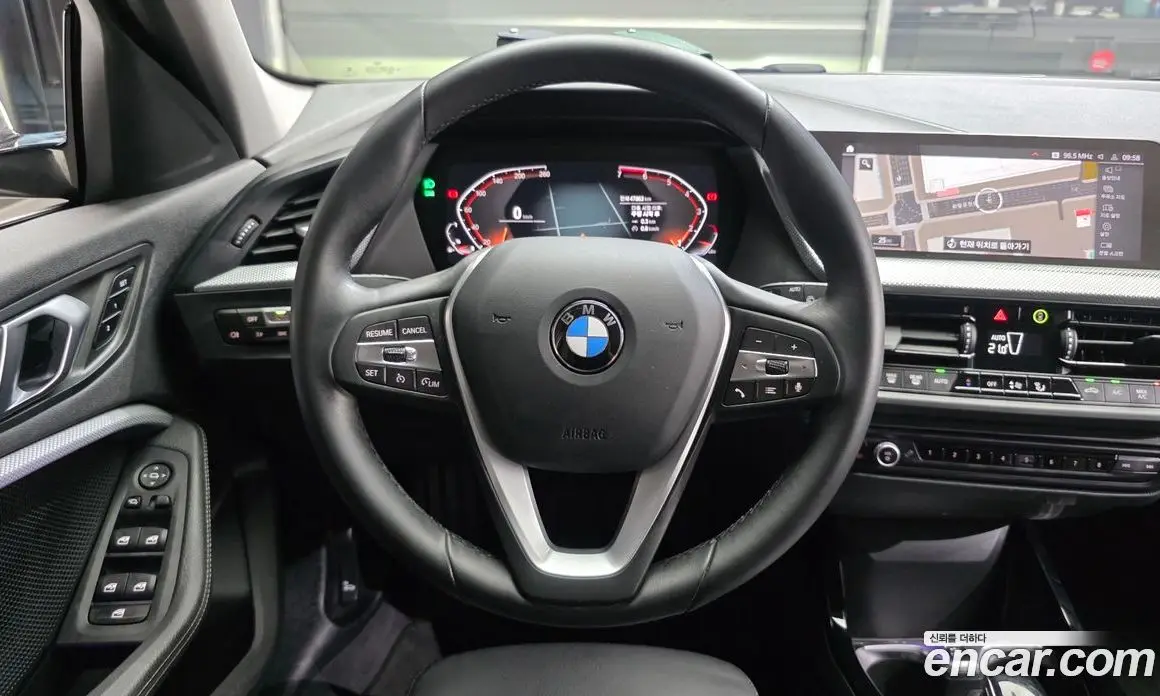 BMW 1 серия 2021 2.0 автомат (гидро), фото 18