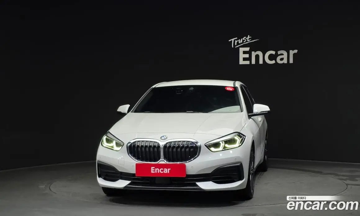 BMW 1 серия 2021 2.0 автомат (гидро), фото 3