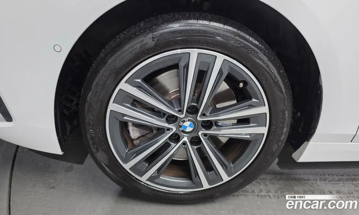 BMW 1 серия 2021 2.0 автомат (гидро), фото 5