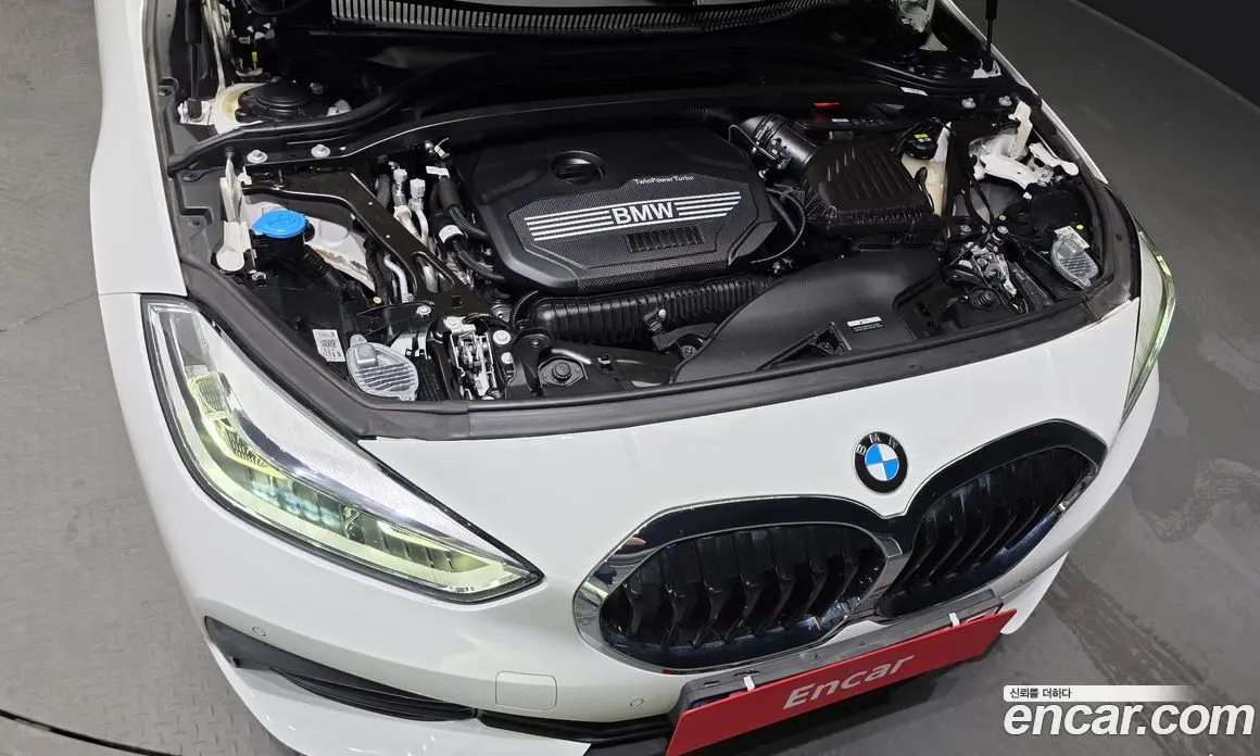BMW 1 серия 2021 2.0 автомат (гидро), фото 6