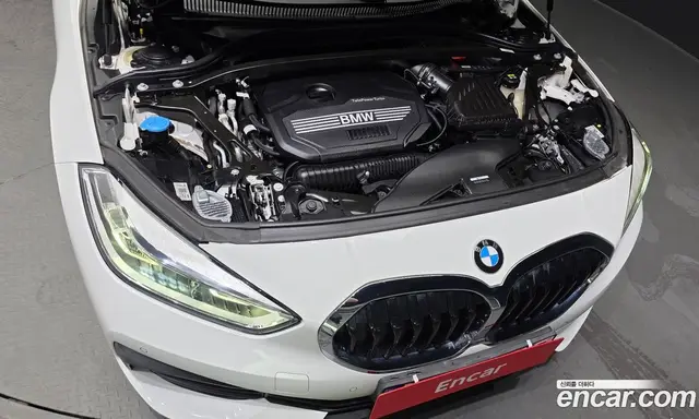 BMW 1 серия 2021 2.0 автомат (гидро), миниатюра 6