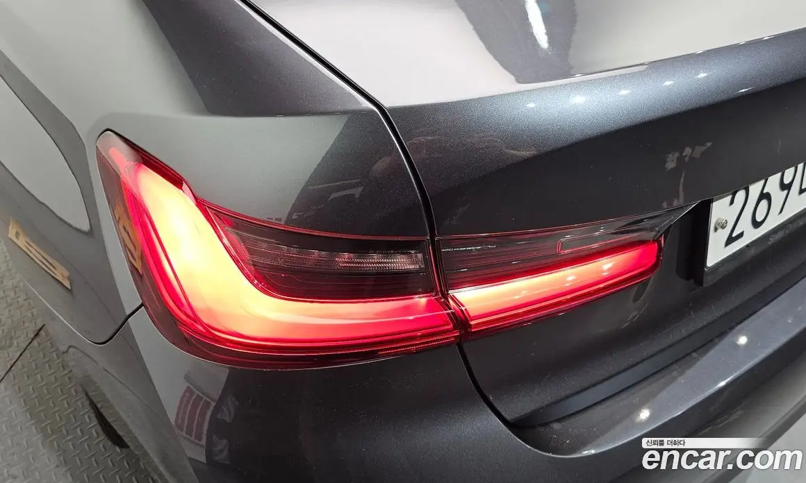 BMW 3 серия 2019 2.0 автомат (гидро), фото 9