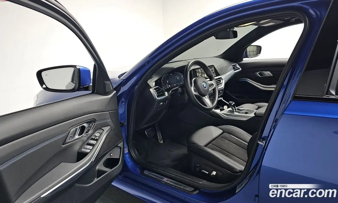 BMW 3 серия 2022 2.0 автомат (гидро), фото 12 BMW 3 серия 2022 2.0 автомат (гидро), фото 12