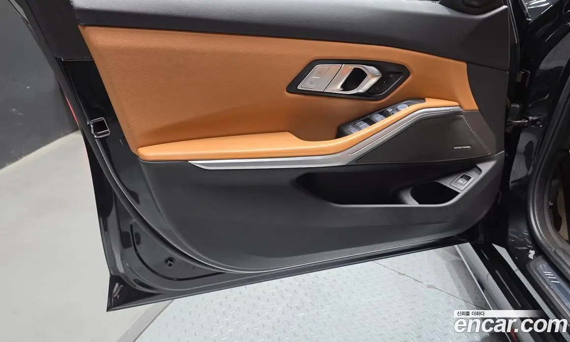 BMW 3 серия 2023 2.0 автомат (гидро), фото 14 BMW 3 серия 2023 2.0 автомат (гидро), фото 14