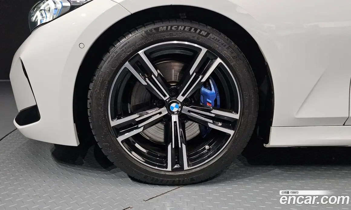 BMW 3 серия 2025 2.0 автомат (гидро), фото 5 BMW 3 серия 2025 2.0 автомат (гидро), фото 5
