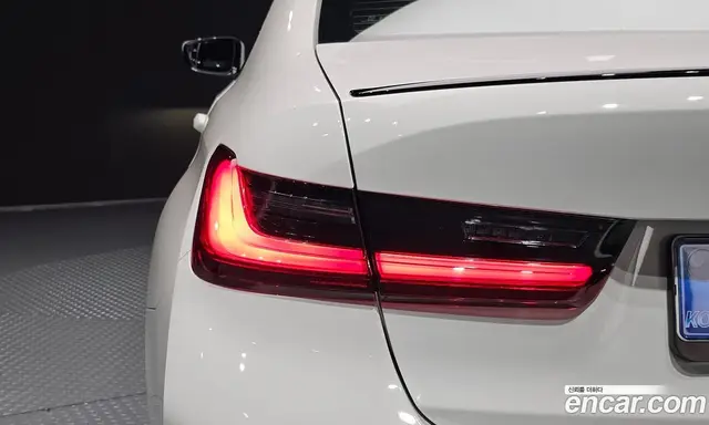 BMW 3 серия 2025 2.0 автомат (гидро), миниатюра 9 BMW 3 серия 2025 2.0 автомат (гидро), миниатюра 9