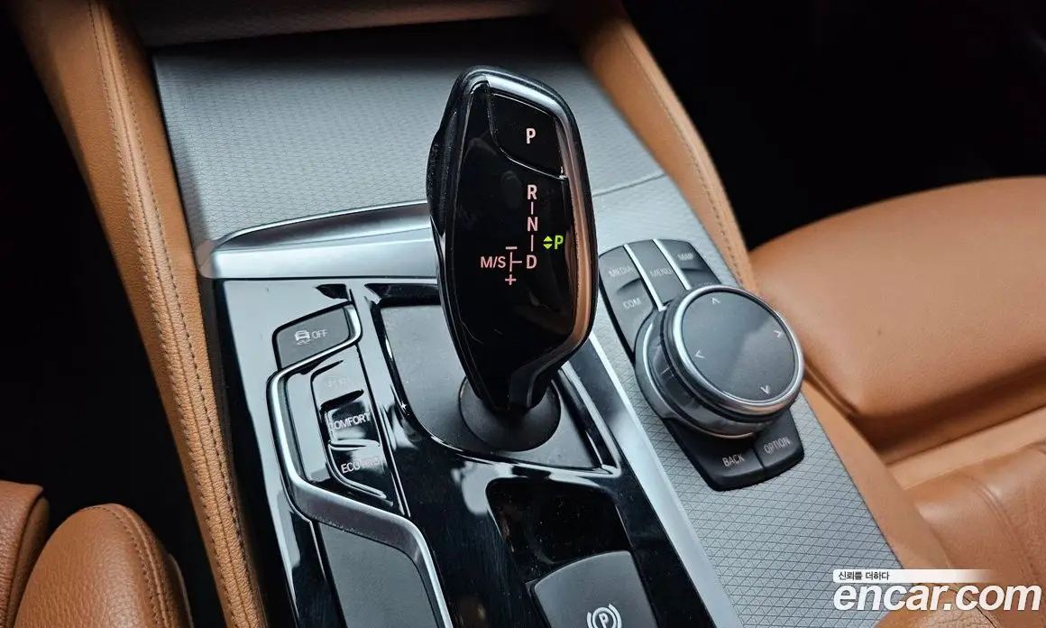 BMW 5 серия 2017 2.0 автомат (гидро), фото 12