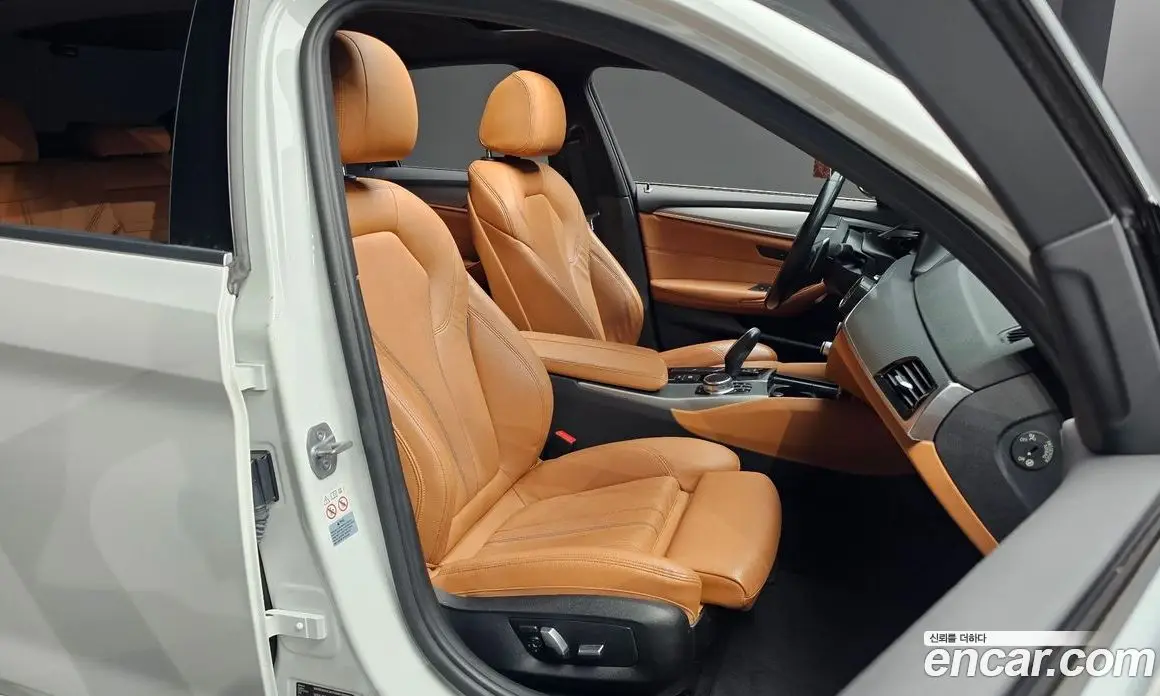 BMW 5 серия 2017 2.0 автомат (гидро), фото 16