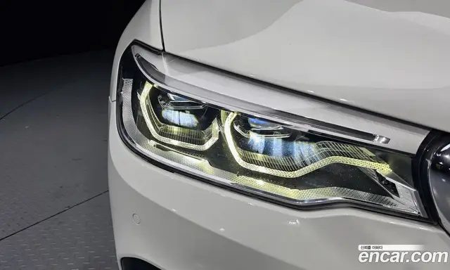 BMW 5 серия 2017 2.0 автомат (гидро), миниатюра 8