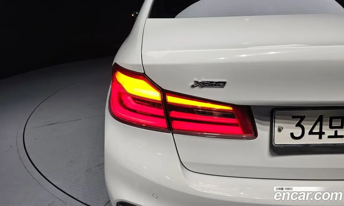 BMW 5 серия 2017 2.0 автомат (гидро), фото 9