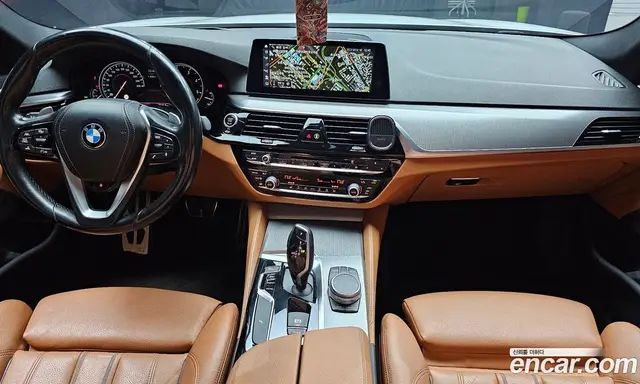 BMW 5 серия 2017 2.0 автомат (гидро), миниатюра 10