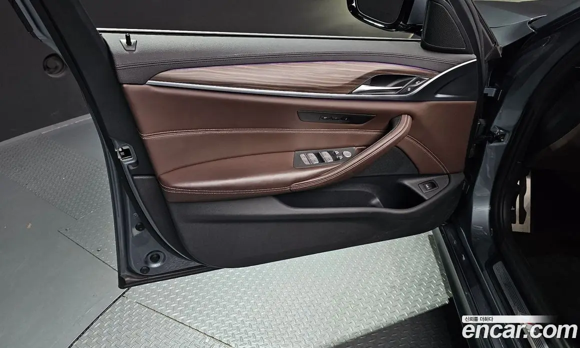 BMW 5 серия 2019 2.0 автомат (гидро), фото 13