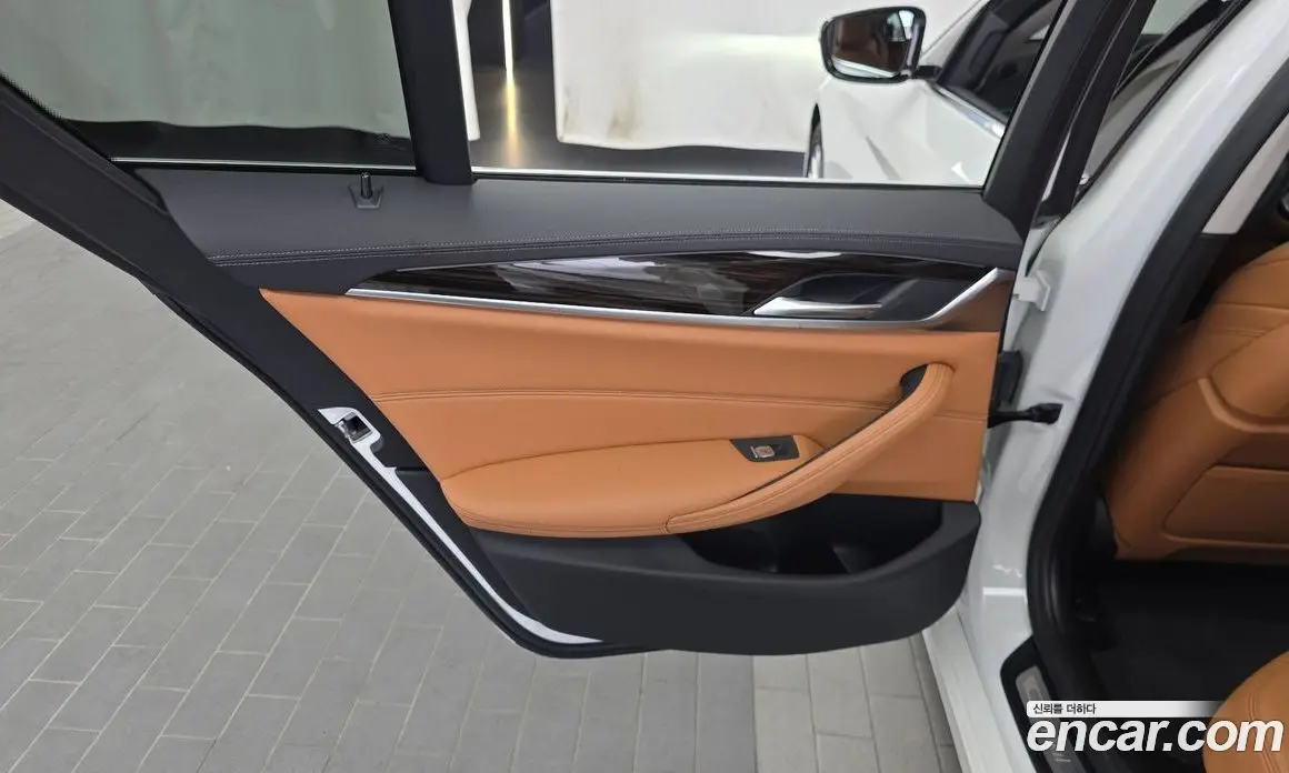 BMW 5 серия 2021 2.0 автомат (гидро), фото 15