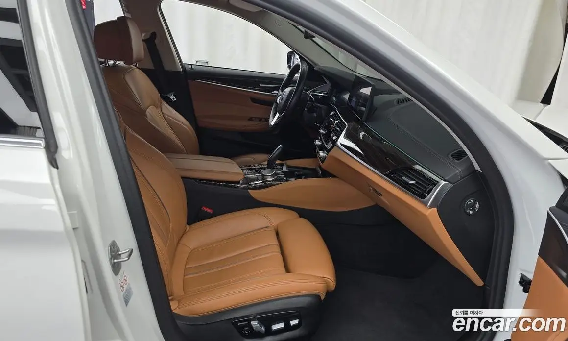 BMW 5 серия 2021 2.0 автомат (гидро), фото 16