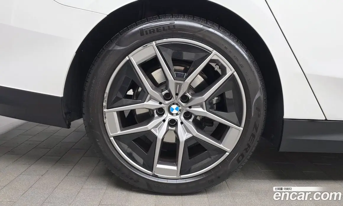 BMW 5 серия 2023 2.0 автомат (гидро), фото 5