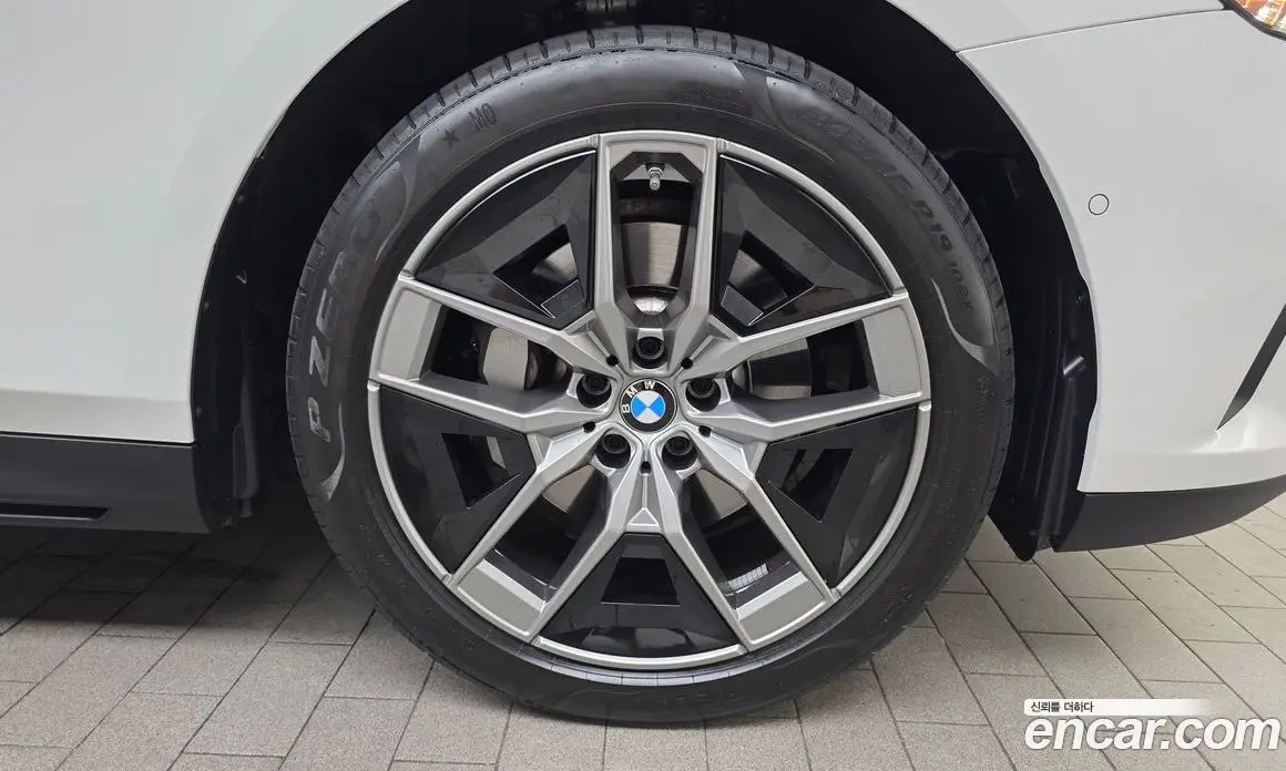 BMW 5 серия 2023 2.0 автомат (гидро), фото 7