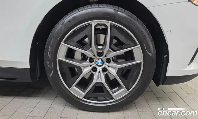 BMW 5 серия 2023 2.0 автомат (гидро), миниатюра 7