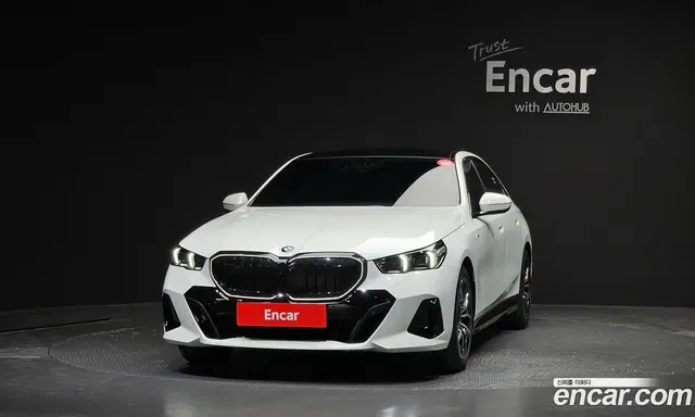 BMW 5 серия 2025 2.0 автомат (гидро), миниатюра 3