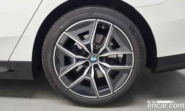 BMW 5 серия 2025 2.0 автомат (гидро), миниатюра 7