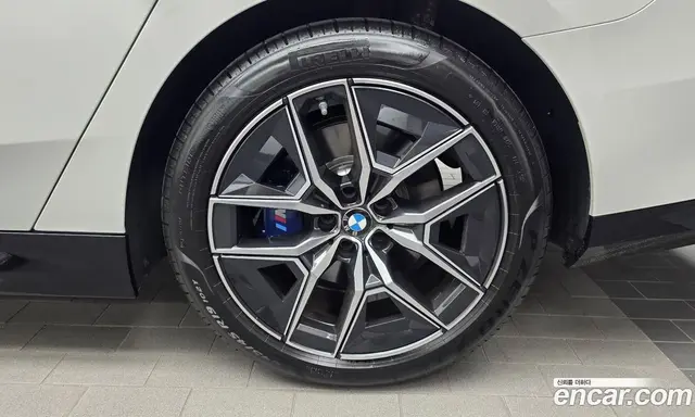 BMW 5 серия 2025 2.0 автомат (гидро), миниатюра 7 BMW 5 серия 2025 2.0 автомат (гидро), миниатюра 7