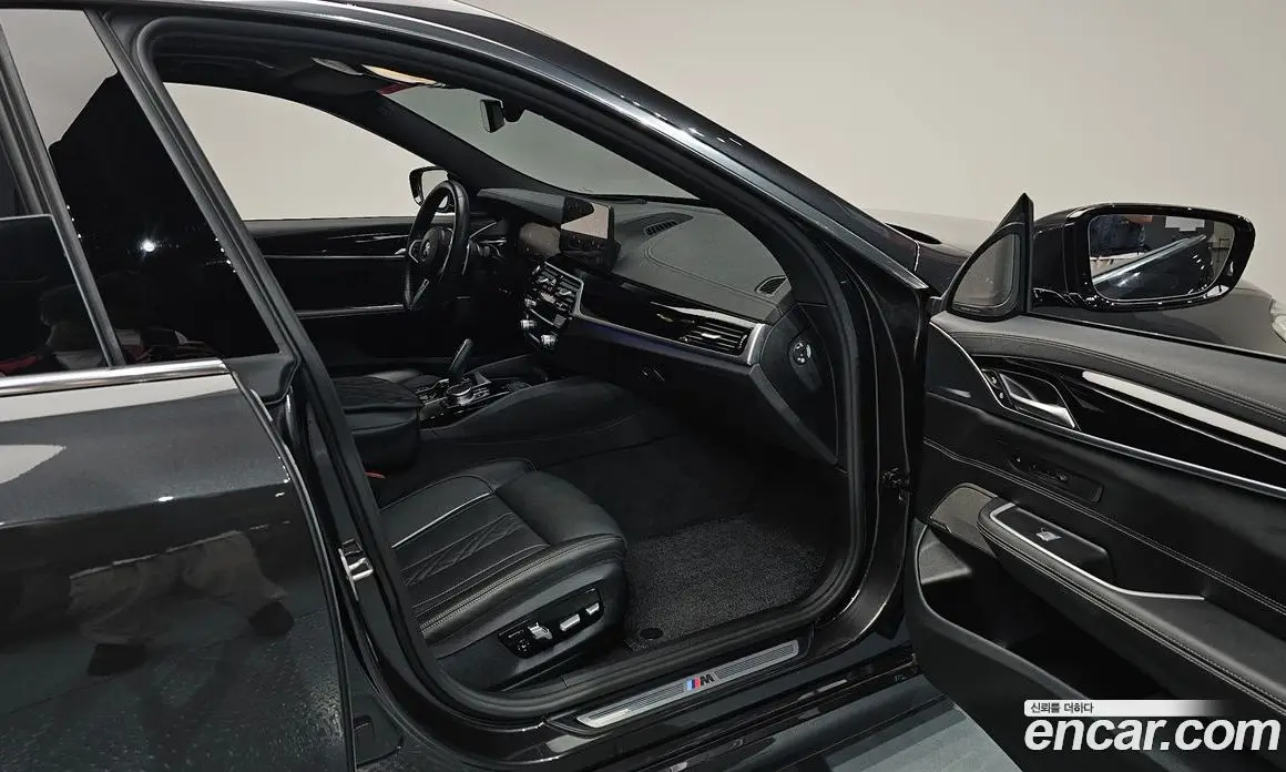 BMW 6 серия 2023 3.0 автомат (гидро), фото 16