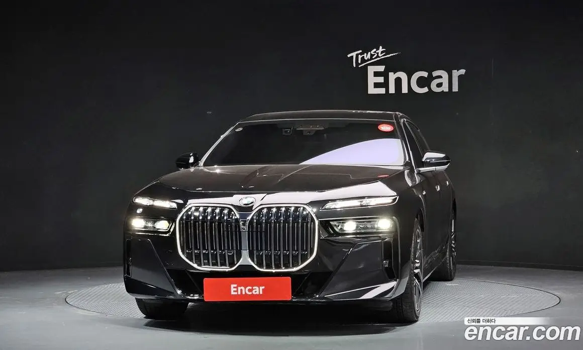 BMW 7 серия 2024 3.0 автомат (гидро), фото 3