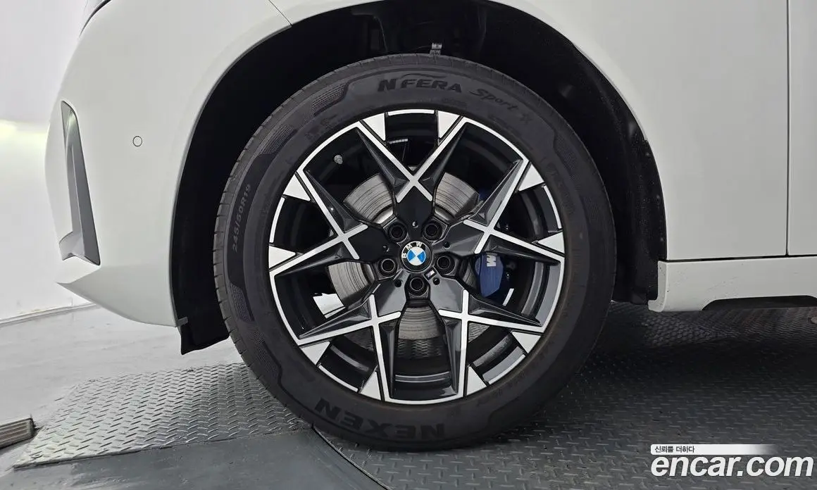 BMW X3 2025 2.0 автомат (гидро), фото 5 BMW X3 2025 2.0 автомат (гидро), фото 5