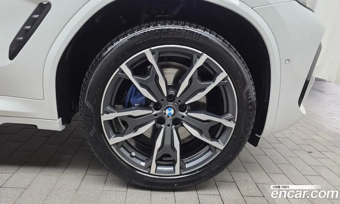 BMW X4 2024 2.0 автомат (гидро), фото 6