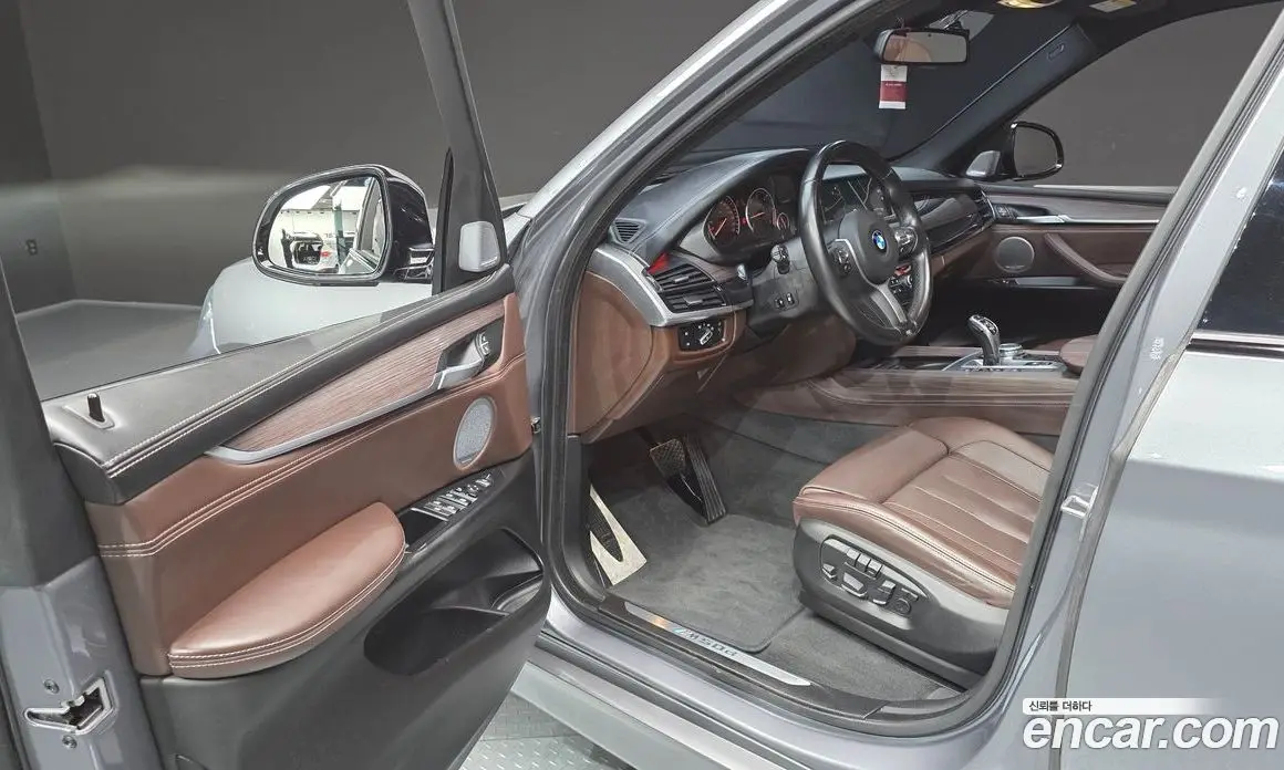 BMW X5 2015 3.0 автомат (гидро), фото 13