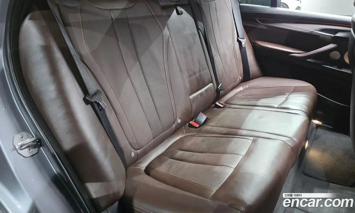 BMW X5 2015 3.0 автомат (гидро), фото 17