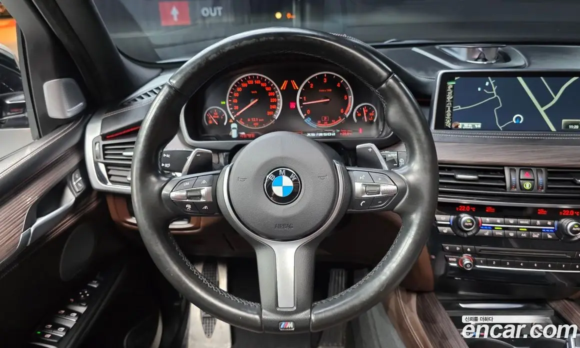 BMW X5 2015 3.0 автомат (гидро), фото 19