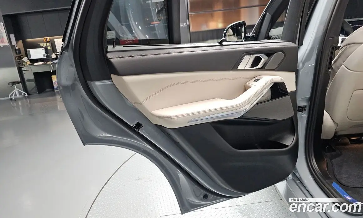 BMW X5 2025 3.0 автомат (гидро), фото 15