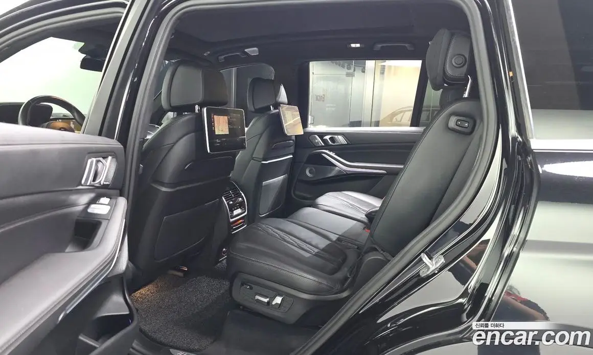 BMW X7 2021 3.0 автомат (гидро), фото 16