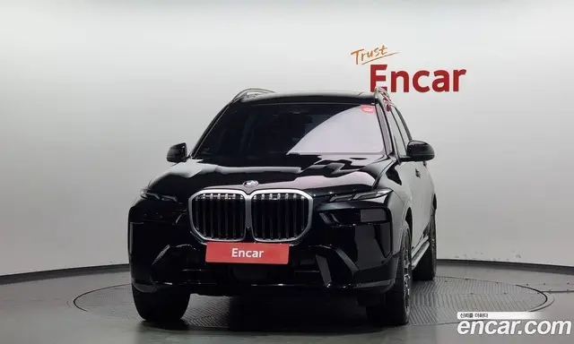 BMW X7 2023 3.0 автомат (гидро), миниатюра 3