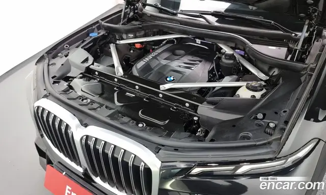 BMW X7 2023 3.0 автомат (гидро), миниатюра 6