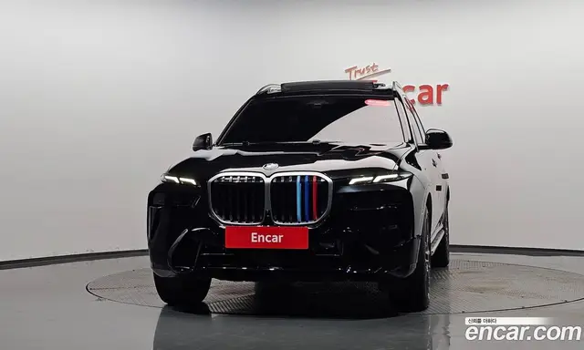 BMW X7 2024 3.0 автомат (гидро), миниатюра 2