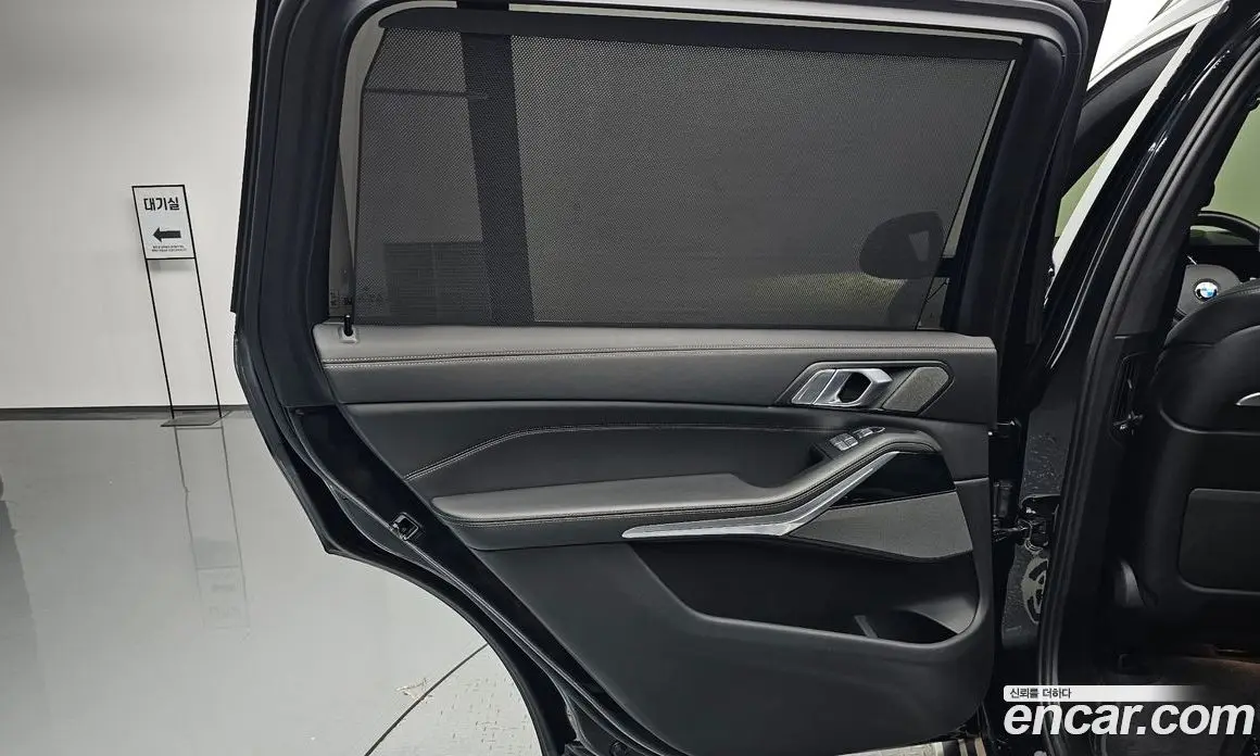 BMW X7 2024 3.0 автомат (гидро), фото 14
