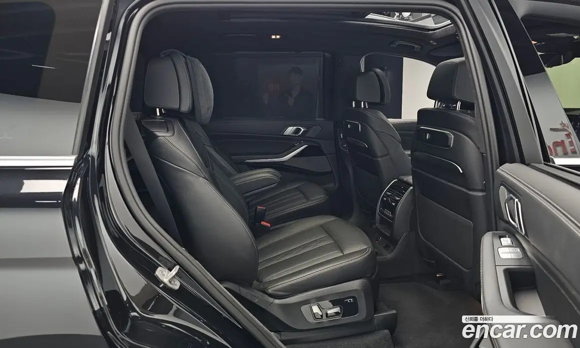 BMW X7 2024 3.0 автомат (гидро), фото 16
