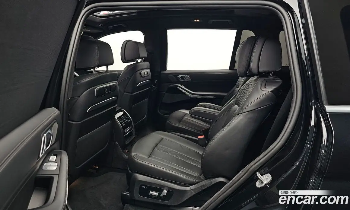 BMW X7 2024 3.0 автомат (гидро), фото 17