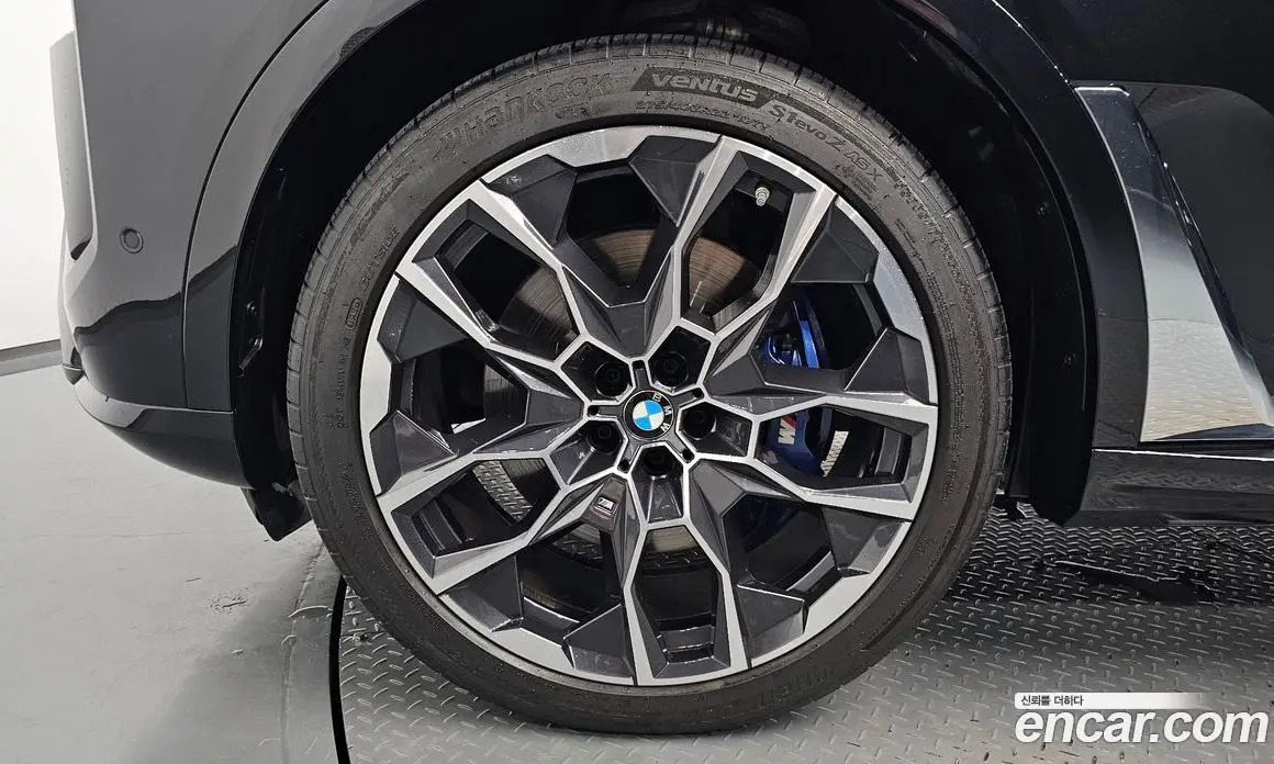 BMW X7 2024 3.0 автомат (гидро), фото 4