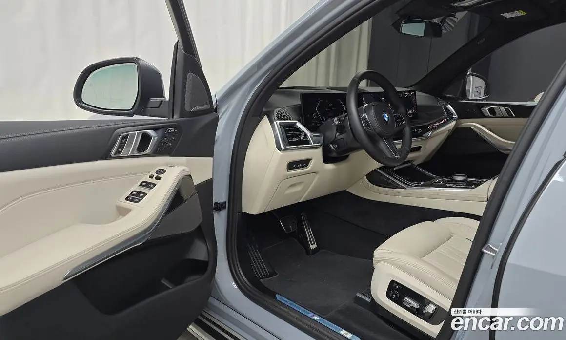 BMW X7 2025 3.0 автомат (гидро), фото 12