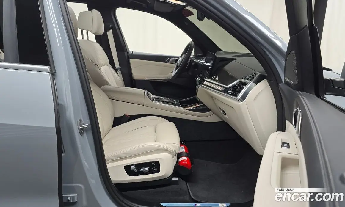 BMW X7 2025 3.0 автомат (гидро), фото 15
