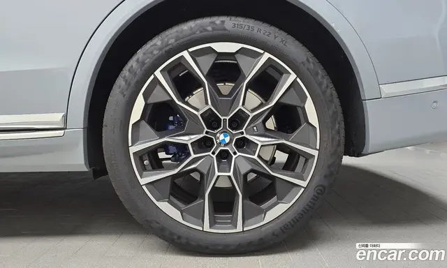 BMW X7 2025 3.0 автомат (гидро), миниатюра 6