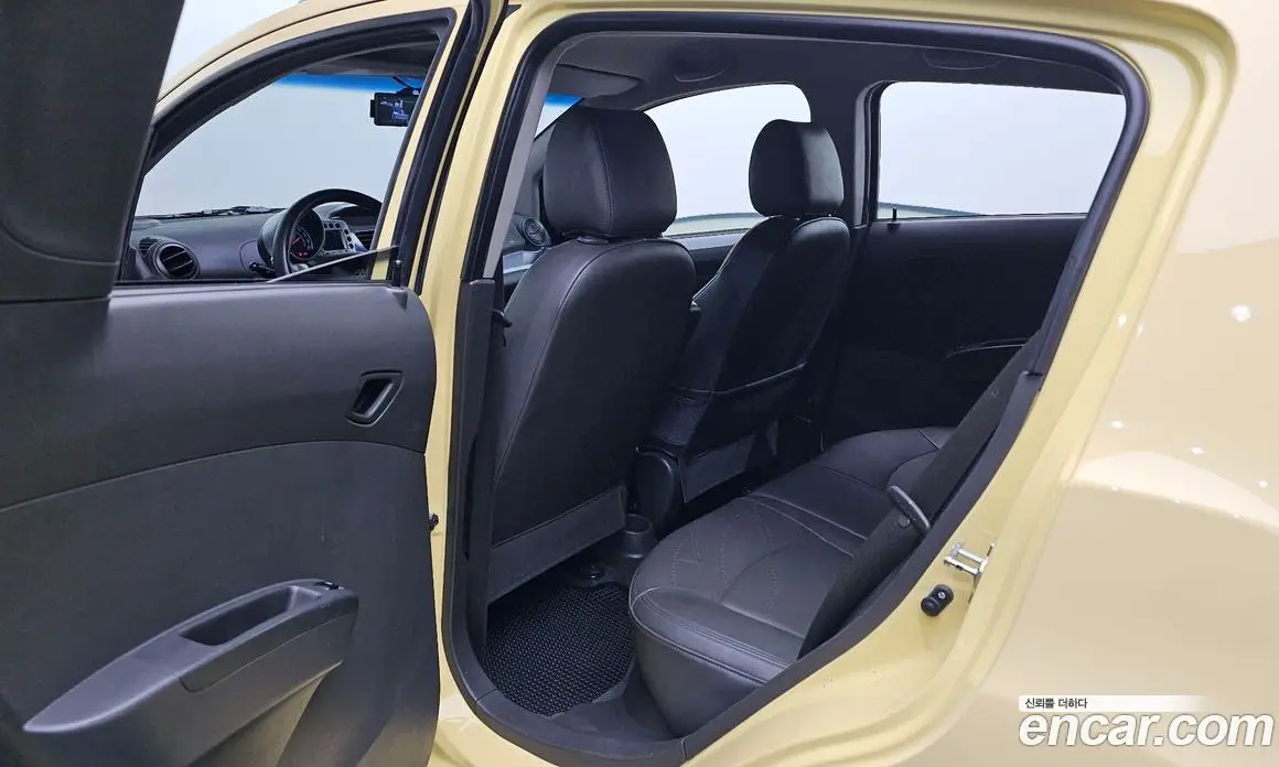 Chevrolet Spark 2013 1.0 автомат (гидро), фото 17 Chevrolet Spark 2013 1.0 автомат (гидро), фото 17