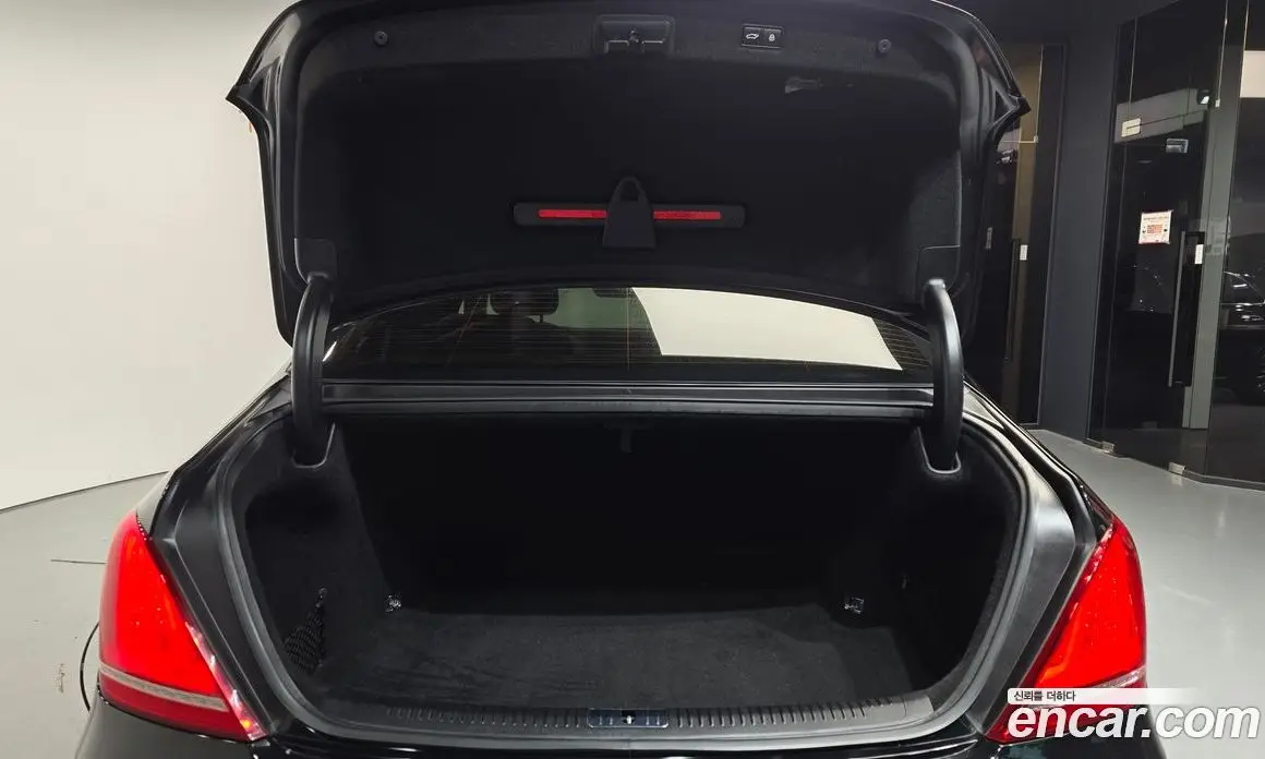 Genesis EQ900 2016 3.8 автомат (гидро), фото 20 Genesis EQ900 2016 3.8 автомат (гидро), фото 20